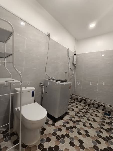 Kondominium untuk Disewa di Octville Condominium - Hong Charng Lee - Bathroom - PropertyGuru.com.my