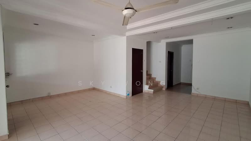 Rumah Teres 2-Tingkat untuk Dijual di Taman Putra Prima (Puchong) - Sky Wong - Living Room - PropertyGuru.com.my