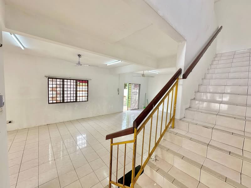 Rumah Teres 2 Tingkat untuk Dijual di Taman Universiti (Bangi) - Izzah Alias - Interior - PropertyGuru.com.my