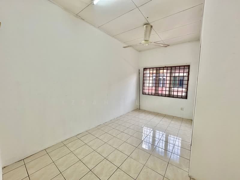 Rumah Teres 2 Tingkat untuk Dijual di Taman Universiti (Bangi) - Izzah Alias - Interior - PropertyGuru.com.my