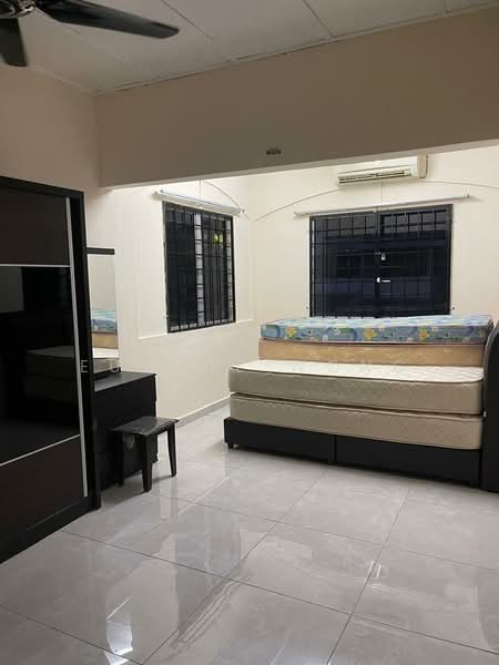 Rumah Teres 2-Tingkat untuk Dijual di Batu Caves (Selangor) - Eugene Wong - Bedroom - PropertyGuru.com.my