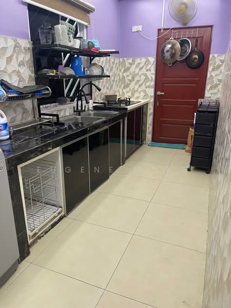 Rumah Teres 2-Tingkat untuk Dijual di Batu Caves (Selangor) - Eugene Wong - Kitchen - PropertyGuru.com.my