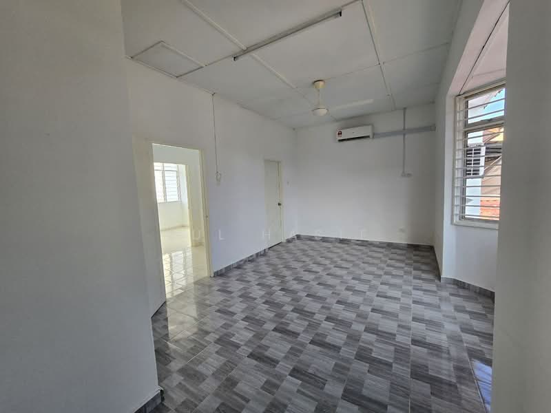 Rumah Teres 2 Tingkat untuk Dijual di Taman Impian Ehsan (Balakong) - Zul Hasif - PropertyGuru.com.my