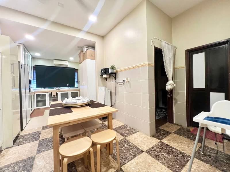 Rumah Teres 2 Tingkat untuk Dijual di Seksyen 5 (Kota Damansara) - Fazri . - PropertyGuru.com.my