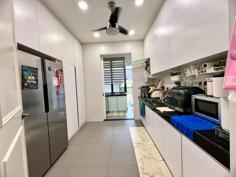 Terraced House for Sale in Johor Bahru (Johor) - Queenie Ng - Kitchen - PropertyGuru.com.my