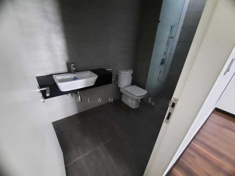 Rumah Bandar untuk Dijual di Seri Kembangan (Selangor) - Alan Lee - Bathroom - PropertyGuru.com.my