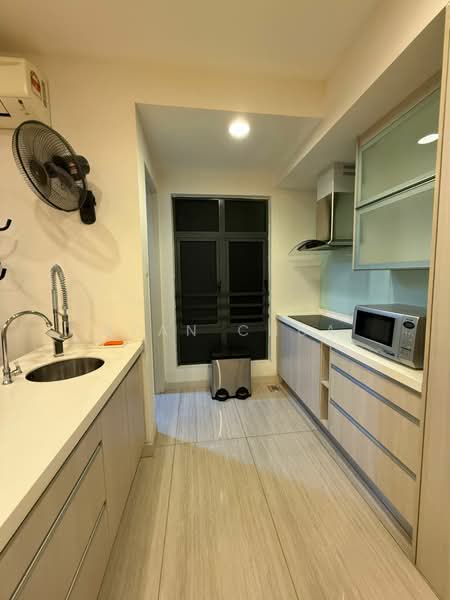 Servis Apartment untuk Disewa di Eve Suite / NZX Square - Ryan Chua - Kitchen - PropertyGuru.com.my