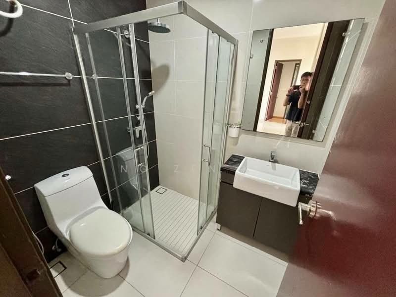 Kondominium untuk Disewa di Lovell @ Country Garden Danga Bay - NG ZEN XI - Bathroom - PropertyGuru.com.my