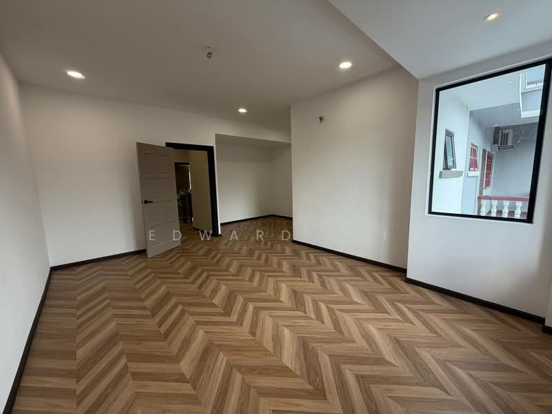 Rumah Teres untuk Dijual di Bandar Sungai Long (Selangor) - Edward Ooi - PropertyGuru.com.my