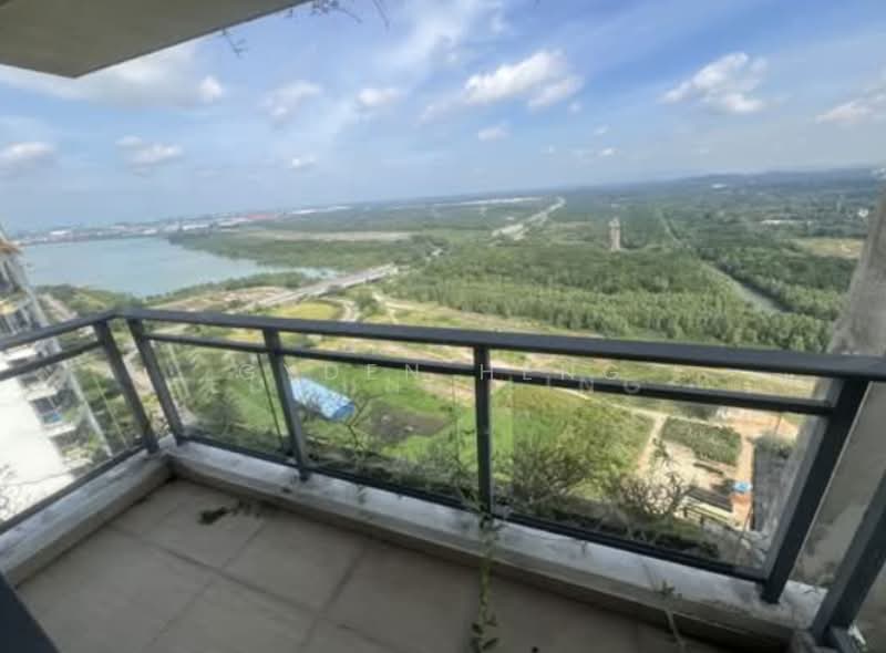 Apartment for Sale at Starview Bay @ Forest City - Gyden Heng - Balcony - PropertyGuru.com.my