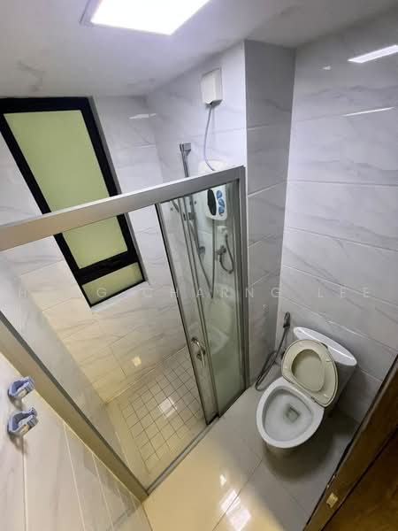 Apartment for Rent at Starview Bay @ Forest City - Hong Charng Lee - Bathroom - PropertyGuru.com.my