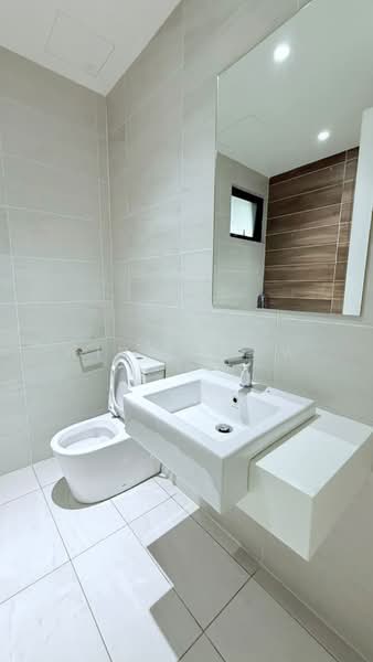 Servis Apartment untuk Disewa di UNIO Residence - Wing Seow - Bathroom - PropertyGuru.com.my