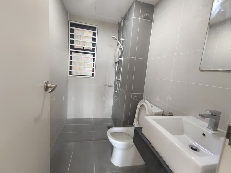 Apartment for Rent at Vista Mahogani @ Saujana Impian - Jia Hao Chan - Bathroom - PropertyGuru.com.my