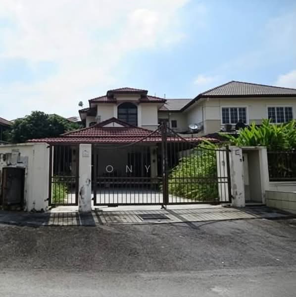 Semi-Detached House for Sale in Bandar Tun Hussein Onn (Cheras) - Tony YY - Exterior - PropertyGuru.com.my