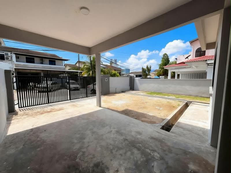 Rumah Berkembar untuk Dijual di Taman Pelangi (Johor Bahru) - Sky Tan - Exterior - PropertyGuru.com.my