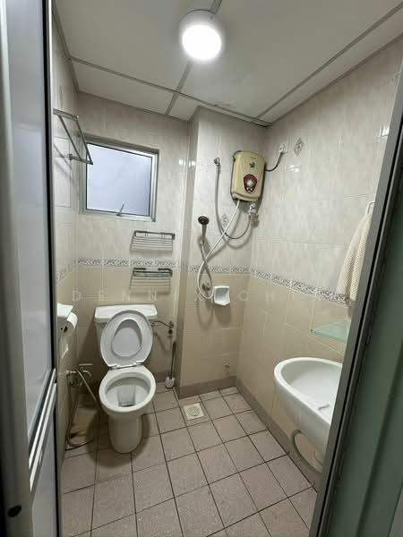Kondominium untuk Dijual di Ketumbar Hill - Dennix Chin - Bathroom - PropertyGuru.com.my
