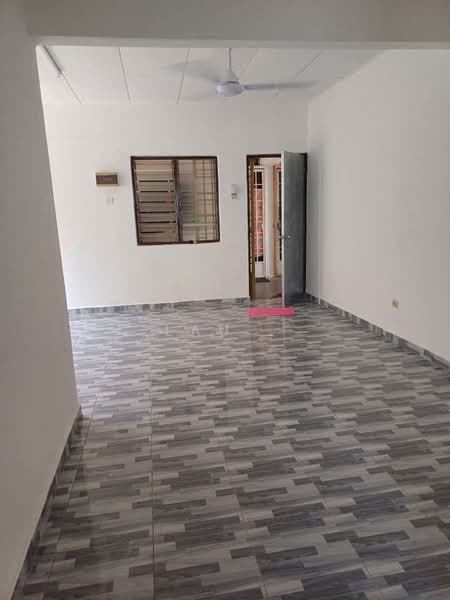 Tanah Kediaman untuk Disewa di Alma (Bukit Mertajam) - LAU . - Living Room - PropertyGuru.com.my