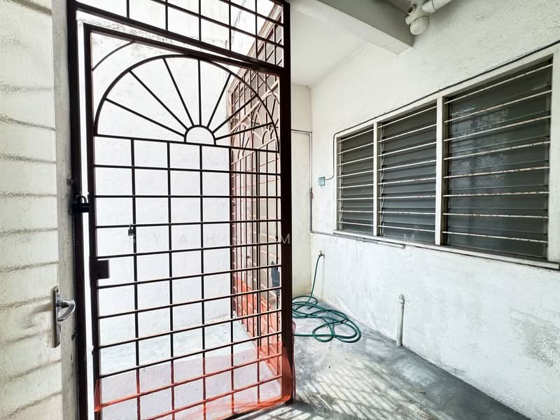 Rumah Teres 2-Tingkat untuk Dijual di Usj 22 (Subang Jaya) - Syahrim Naim - Exterior - PropertyGuru.com.my