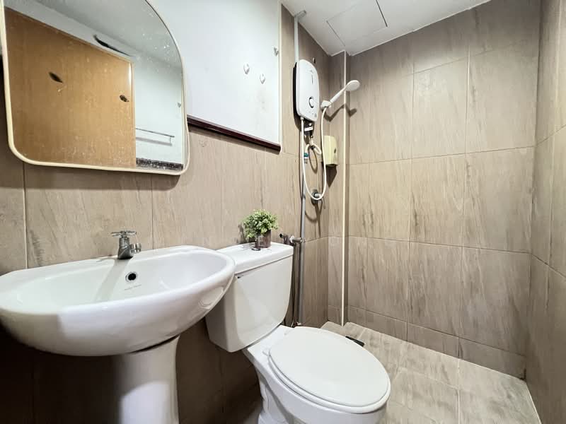 Rumah Teres 2 Tingkat untuk Disewa di Bandar Puteri Puchong (Puchong) - Vince Yong - Bathroom - PropertyGuru.com.my