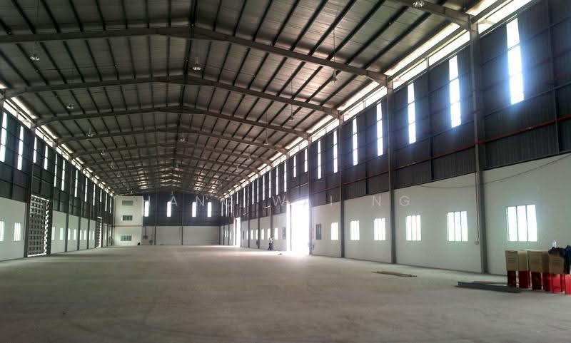 Warehouse for Rent in Subang (Selangor) - Hang Wai Ng - Interior - PropertyGuru.com.my