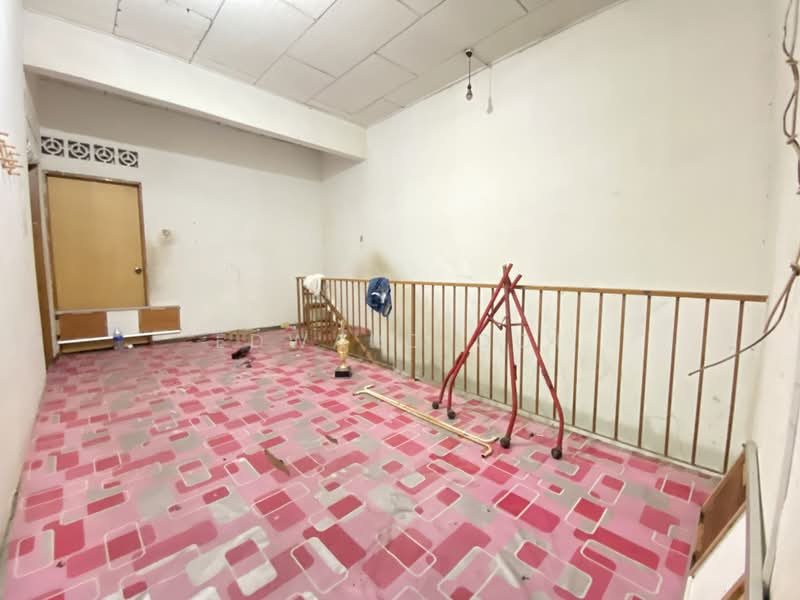 Rumah Teres 2 Tingkat untuk Dijual di Taman Selamat (Kajang) - Edward Ooi - PropertyGuru.com.my