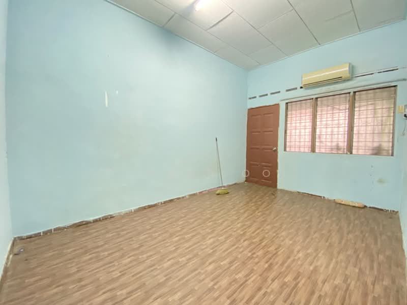 Rumah Teres 2 Tingkat untuk Dijual di Taman Selamat (Kajang) - Edward Ooi - PropertyGuru.com.my