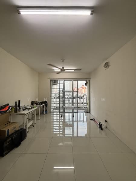 Kondominium untuk Disewa di Platinum Lake PV 16 - Yanny Siow - Living Room - PropertyGuru.com.my