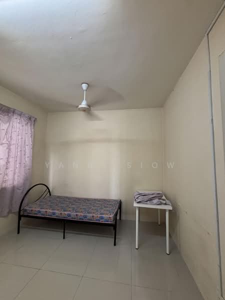 Kondominium untuk Disewa di Platinum Lake PV 16 - Yanny Siow - Bedroom - PropertyGuru.com.my