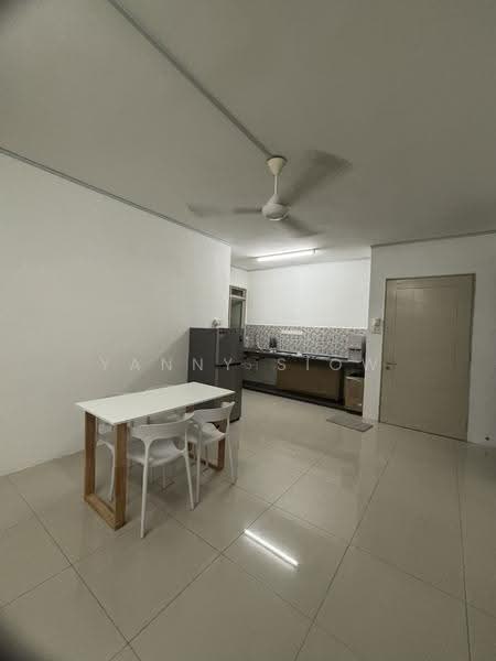 Condominium for Rent at Platinum Lake PV 16 - Yanny Siow - Kitchen - PropertyGuru.com.my