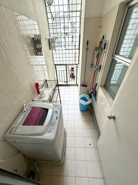 Townhouse for Sale in Kota Kemuning (Shah Alam) - Pauline Chong - Balcony - PropertyGuru.com.my