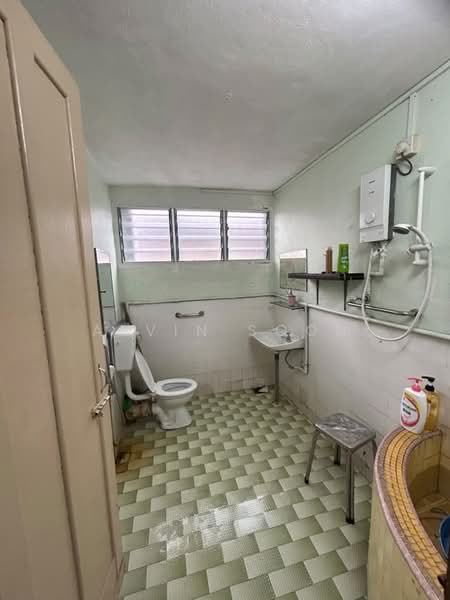 Semi-Detached House for Sale in Taman Lim (Ipoh) - Alvin Soon - Bathroom - PropertyGuru.com.my