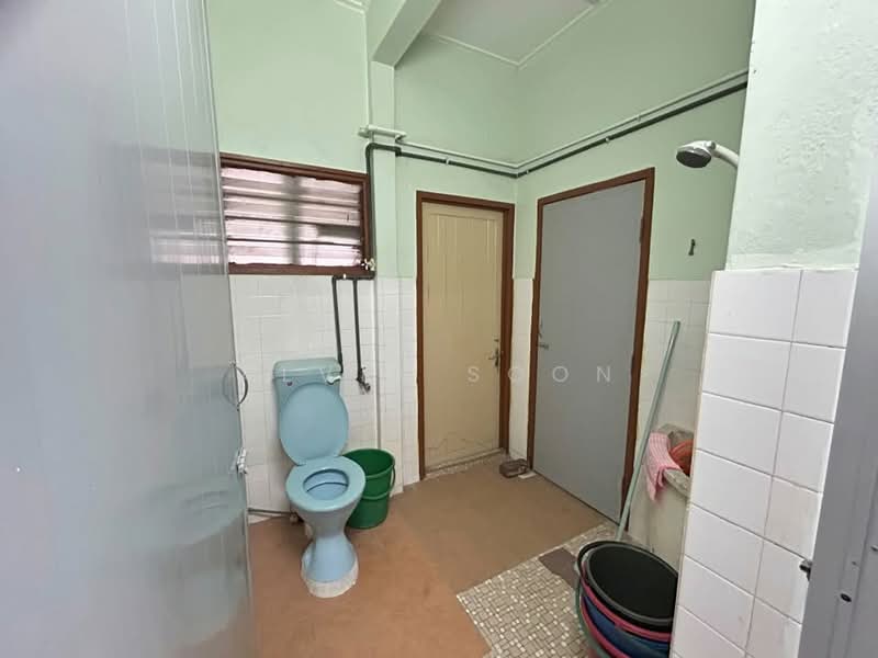 Semi-Detached House for Sale in Taman Lim (Ipoh) - Alvin Soon - Bathroom - PropertyGuru.com.my