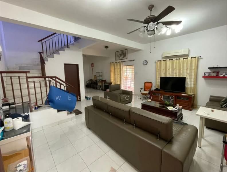 Rumah Teres 3 Tingkat untuk Dijual di Pekan Batu 9 (Cheras) - Kweenie Chong - Living Room - PropertyGuru.com.my