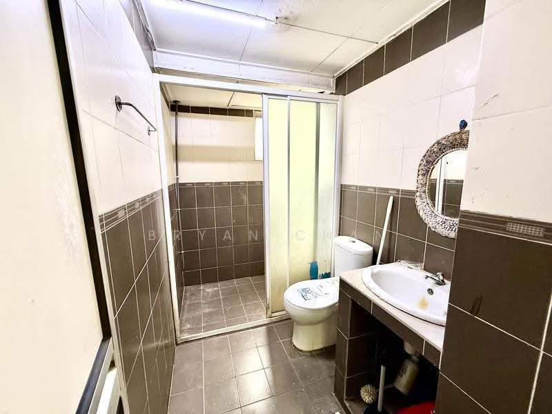 Kondominium untuk Dijual di Shang Villa - Bryan Chan - Bathroom - PropertyGuru.com.my