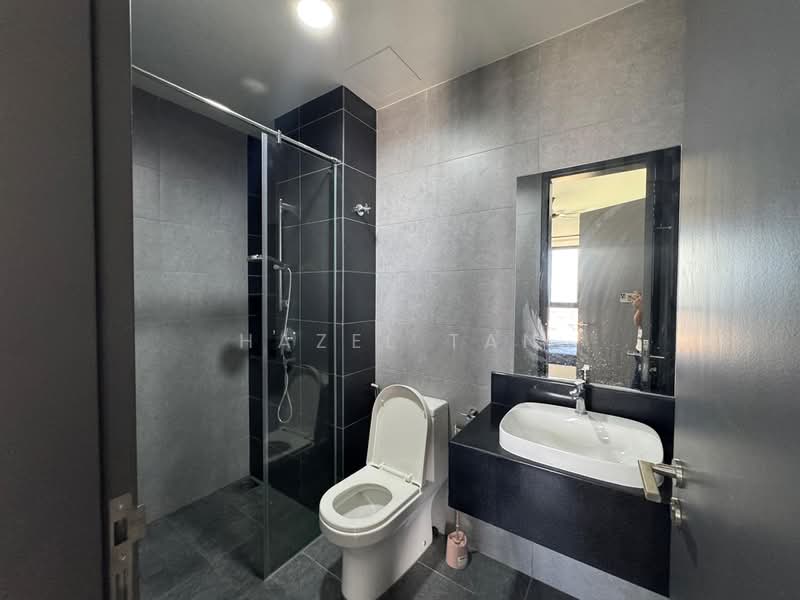 Servis Apartment untuk Disewa di Sunway Velocity TWO - Hazel Tan - Bathroom - PropertyGuru.com.my