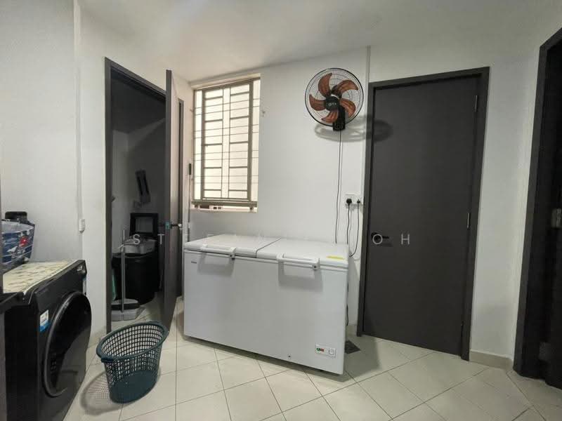 Kediaman Servis untuk Disewa di Marc Residence - Stefanie Loh - Yard Area - PropertyGuru.com.my
