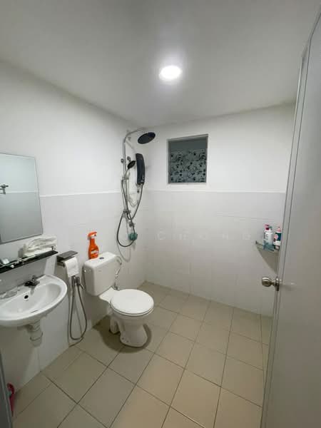 Pangsapuri untuk Dijual di Denai Nusantara Apartment - Nico Chong - Bathroom - PropertyGuru.com.my