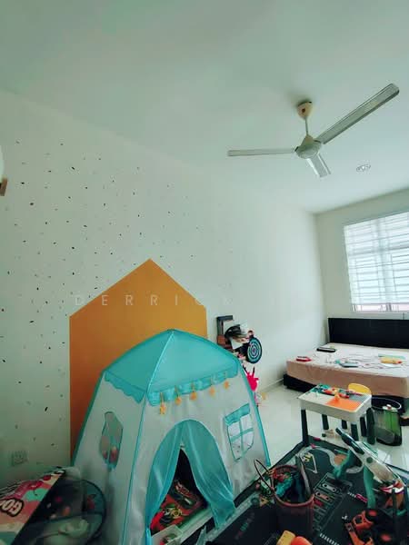 Rumah Berkembar untuk Dijual di Taman Desa Idaman (Durian Tunggal) - Derrick Yee - Bedroom - PropertyGuru.com.my