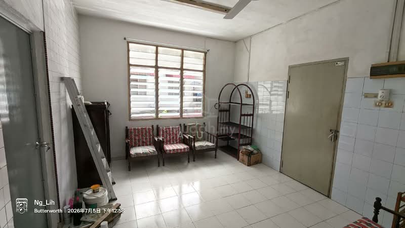 Rumah Flat untuk Disewa di Taman Mesra - LAU . - Living Room - PropertyGuru.com.my