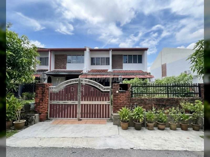 2-storey Terraced House for Sale in Taman Tun Dr Ismail (Kuala Lumpur) - Nadrah Omar - Exterior - PropertyGuru.com.my
