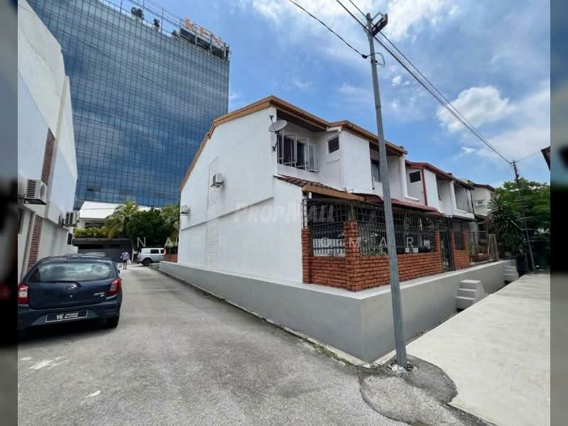 2-storey Terraced House for Sale in Taman Tun Dr Ismail (Kuala Lumpur) - Nadrah Omar - Exterior - PropertyGuru.com.my