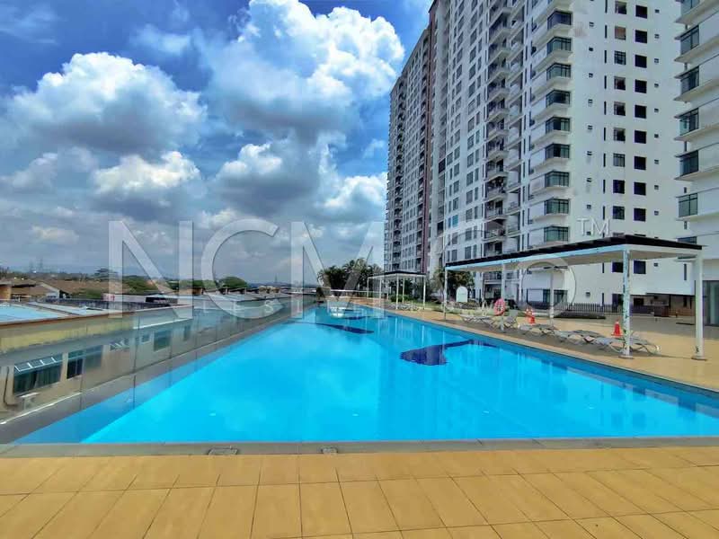 Service Residence for Sale at D'Inspire Residence (Inspira Bestari) - Leslie Low - Pool - PropertyGuru.com.my