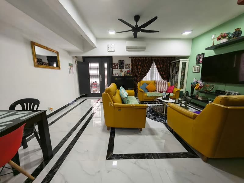 Rumah Teres 2-Tingkat untuk Dijual di Taman Sri Gombak (Gombak) - Kevan Wong - Living Room - PropertyGuru.com.my
