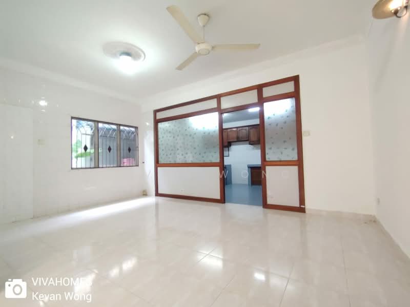 2-storey Terraced House for Sale in Batu Caves (Selangor) - Kevan Wong - Living Room - PropertyGuru.com.my