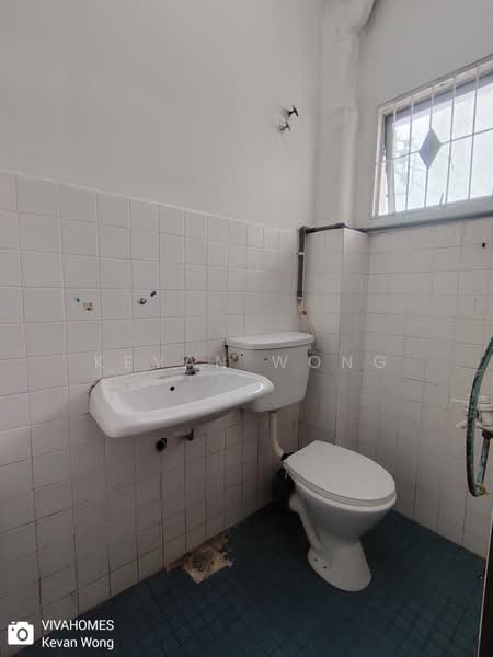 2-storey Terraced House for Sale in Batu Caves (Selangor) - Kevan Wong - Bathroom - PropertyGuru.com.my