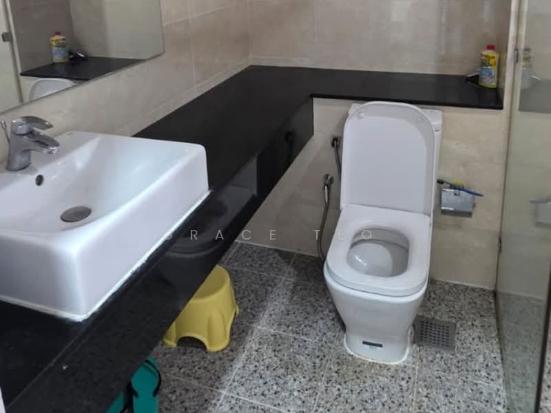 Kondominium untuk Disewa di Jesselton Residences - Grace Teo - Bathroom - PropertyGuru.com.my