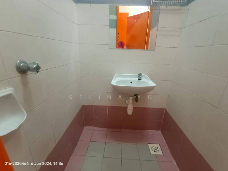 Pangsapuri untuk Disewa di Sri Dahlia - Selina Yu - Bathroom - PropertyGuru.com.my