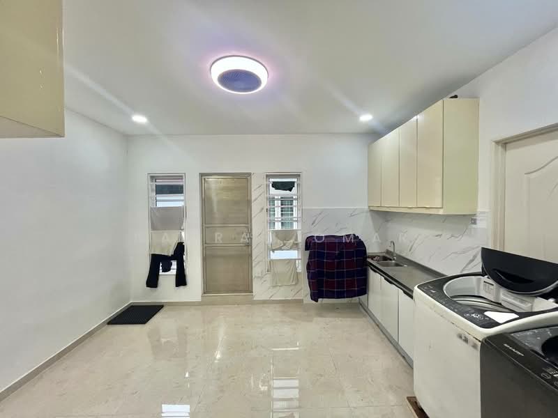2-storey Terraced House for Sale in Taman Tun Dr Ismail (Kuala Lumpur) - Nadrah Omar - Kitchen - PropertyGuru.com.my