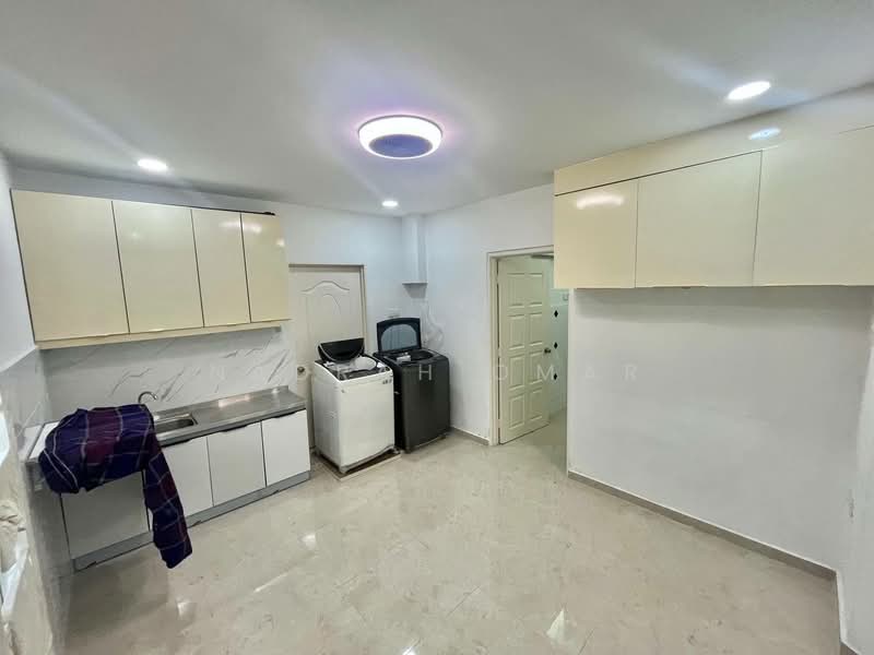 2-storey Terraced House for Sale in Taman Tun Dr Ismail (Kuala Lumpur) - Nadrah Omar - Kitchen - PropertyGuru.com.my
