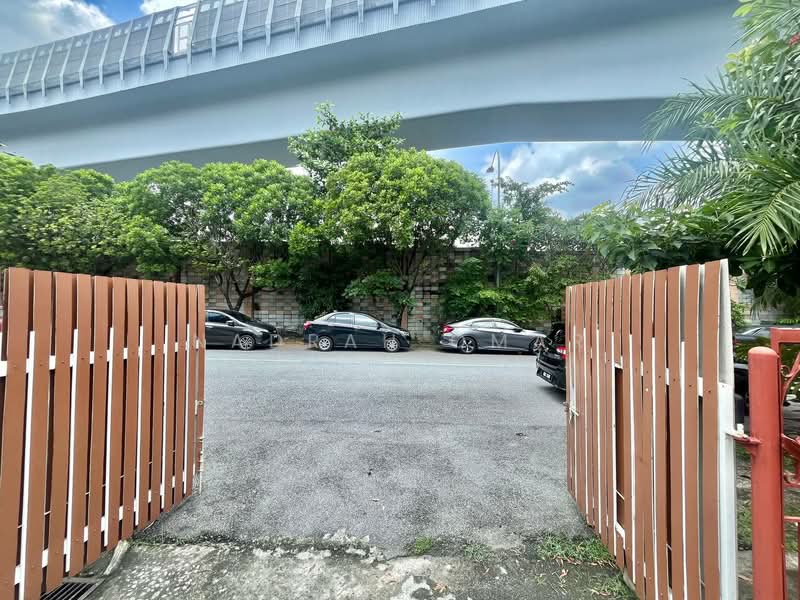 2-storey Terraced House for Sale in Taman Tun Dr Ismail (Kuala Lumpur) - Nadrah Omar - Exterior - PropertyGuru.com.my